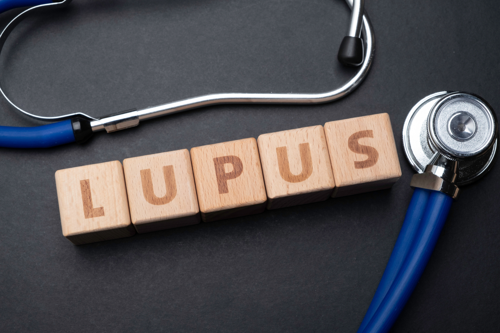 5 Warning Signs of Lupus and Medical Treatments